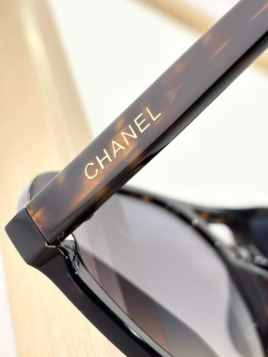 Picture of Chanel Sunglasses _SKUfw77668342fw